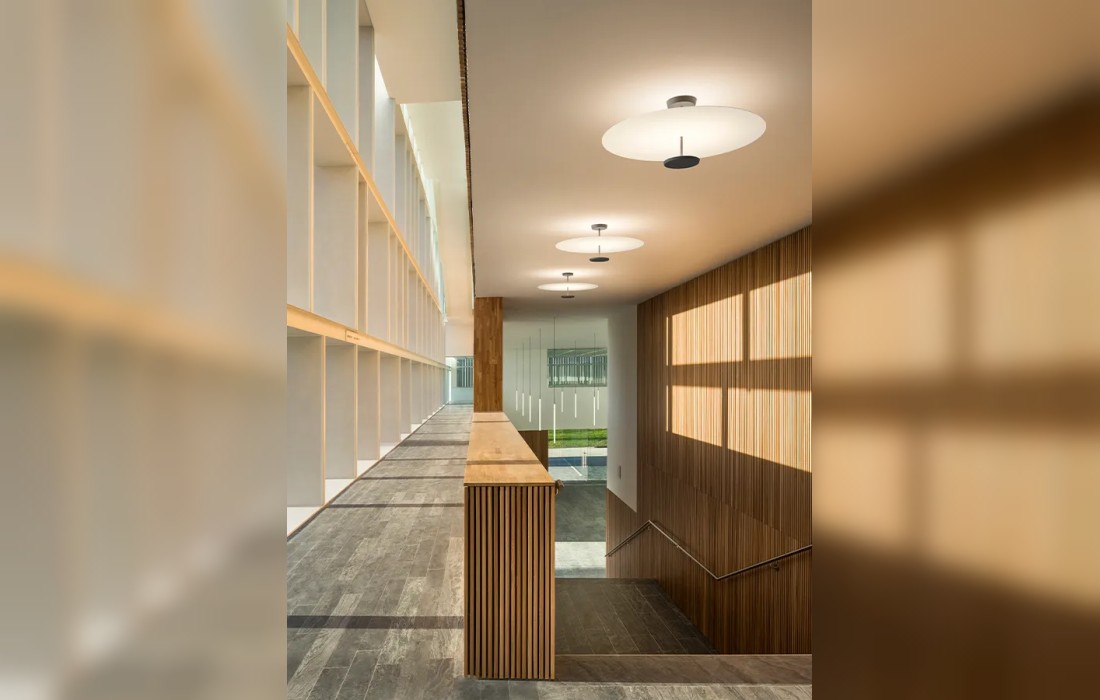 Потолочный светильник Flat 5915 от производителя Vibia