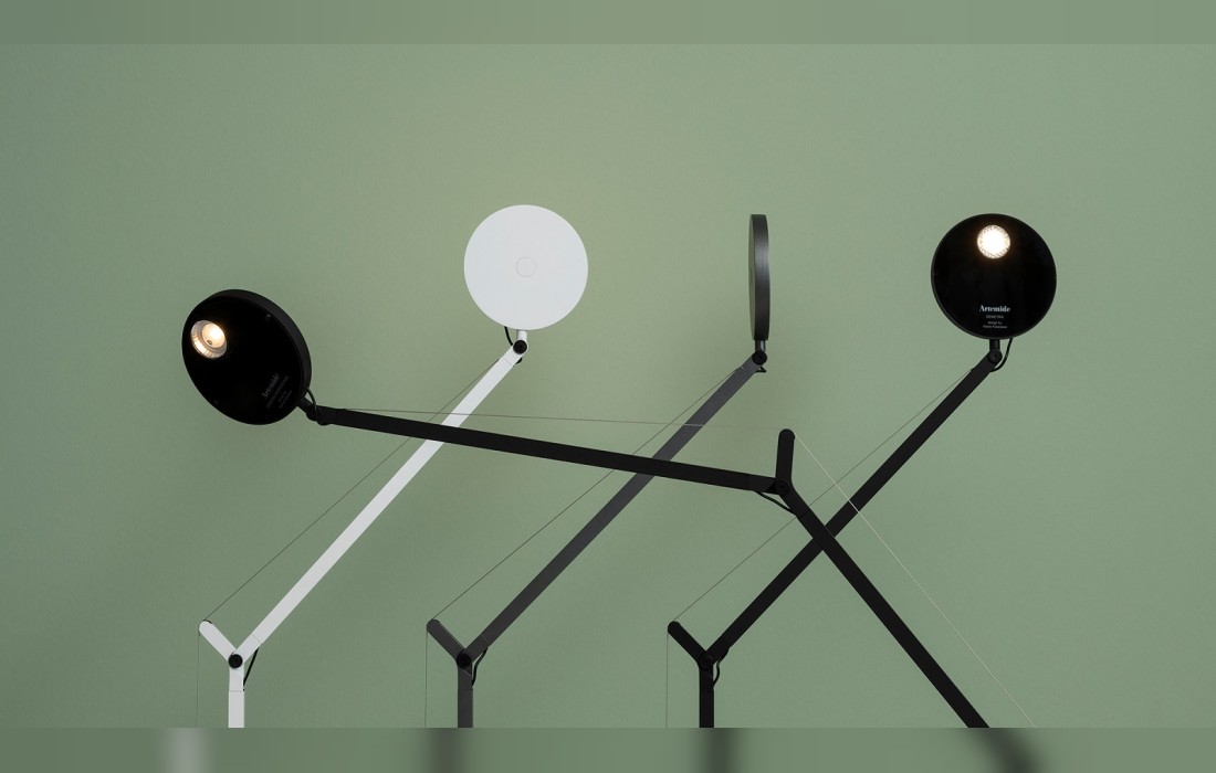 Настольная лампа с детектором движения Artemide - Demetra