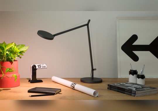 Настольная лампа с детектором движения Artemide - Demetra
