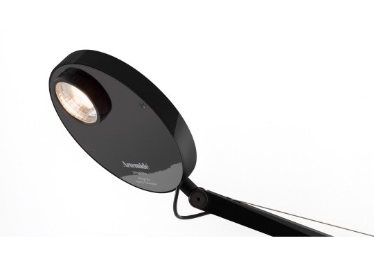 Настольная лампа Demetra от фабрики Artemide