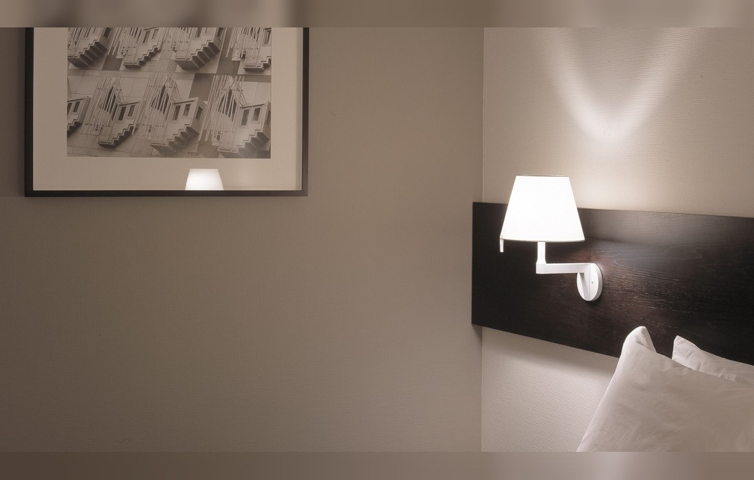 Настенное бра с поворотным механизмом Artemide - Melampo