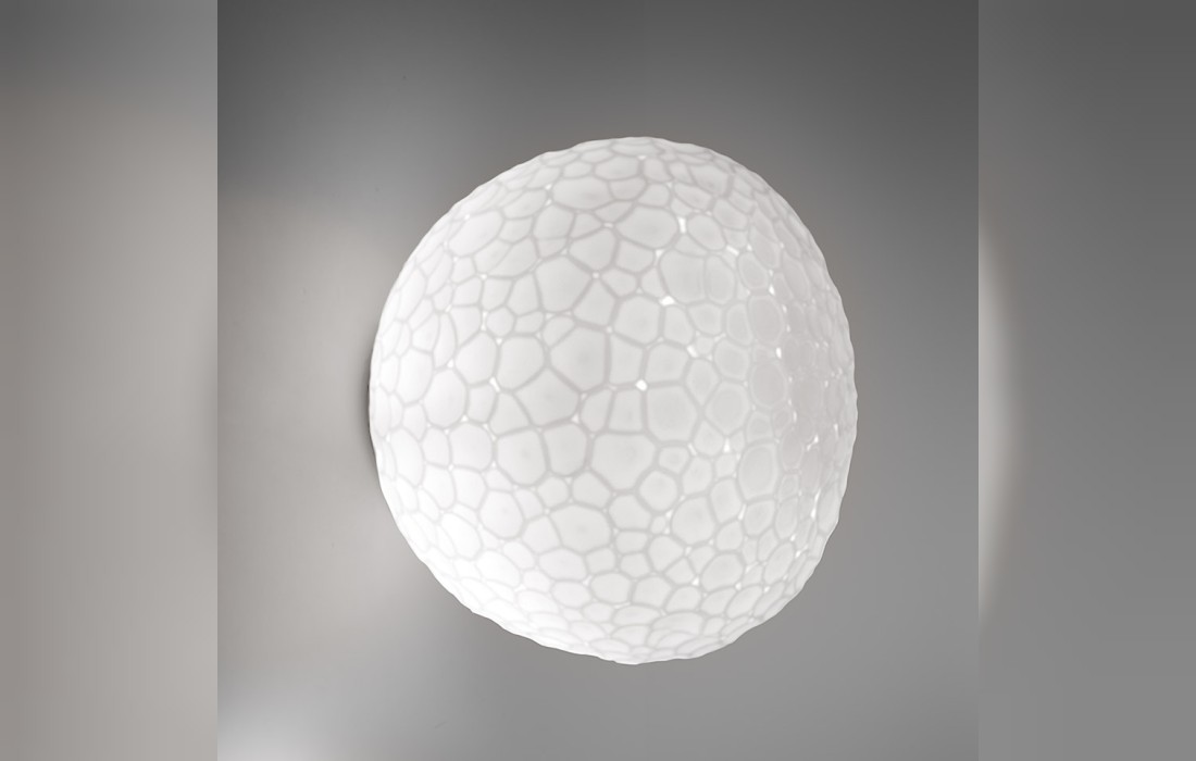 Бра с рассеивателем из художественного стекла Artemide - Meteorite