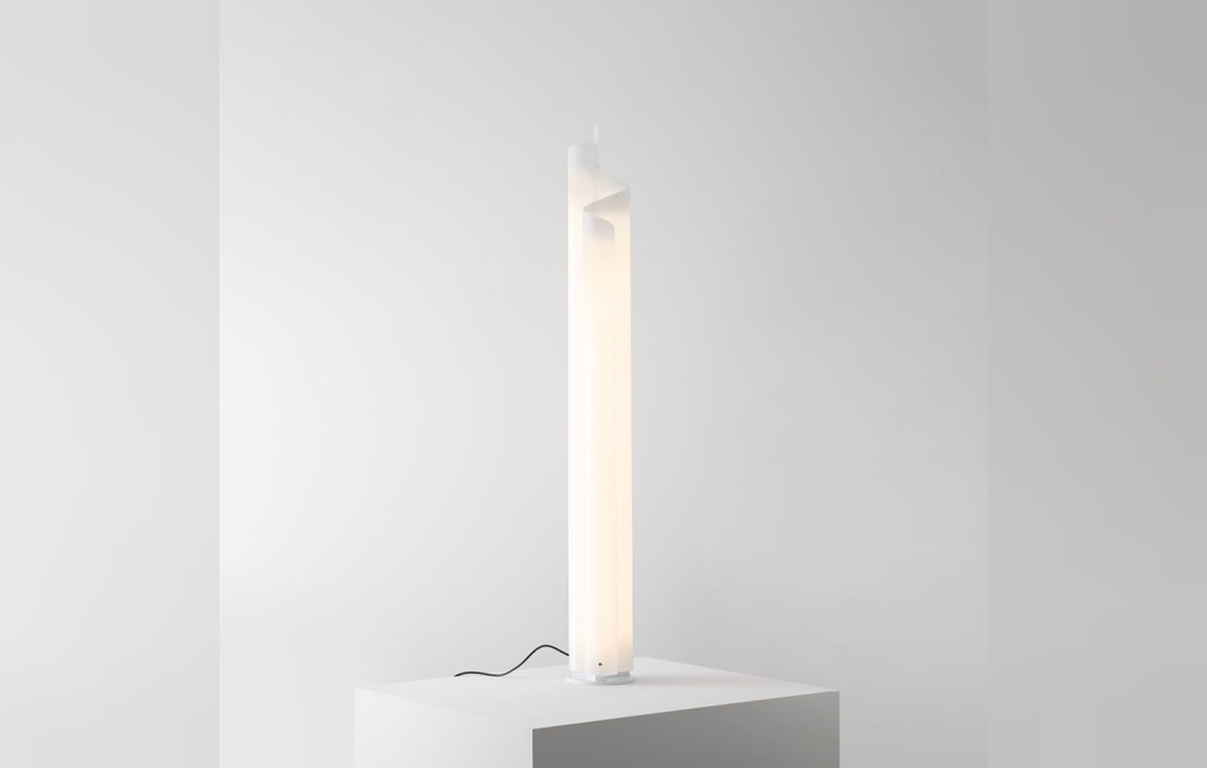 Торшер из матового метакрилата Artemide - Chimera