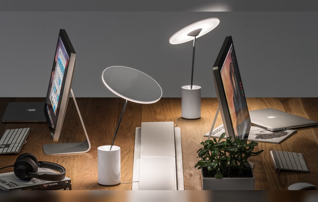 Настольная лампа с цилиндрическим основанием Artemide - Sisifo
