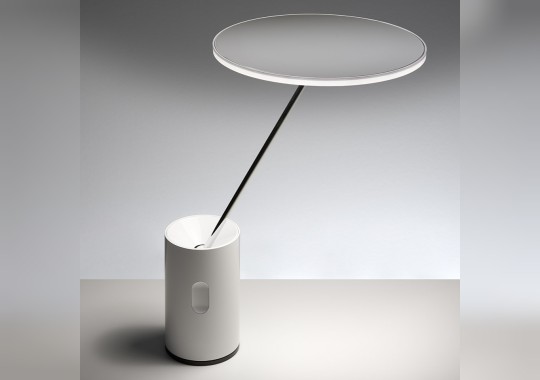 Настольная лампа с цилиндрическим основанием Artemide - Sisifo