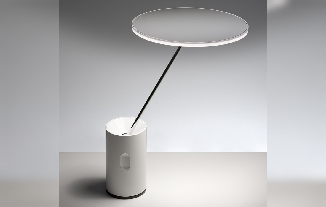 Настольная лампа с цилиндрическим основанием Artemide - Sisifo