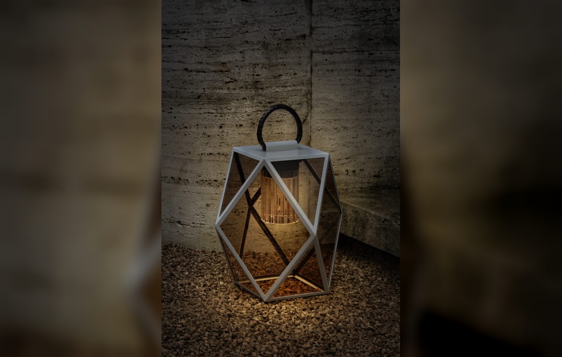 Фонарь уличный от фабрики Contardi Lighting модель Muse