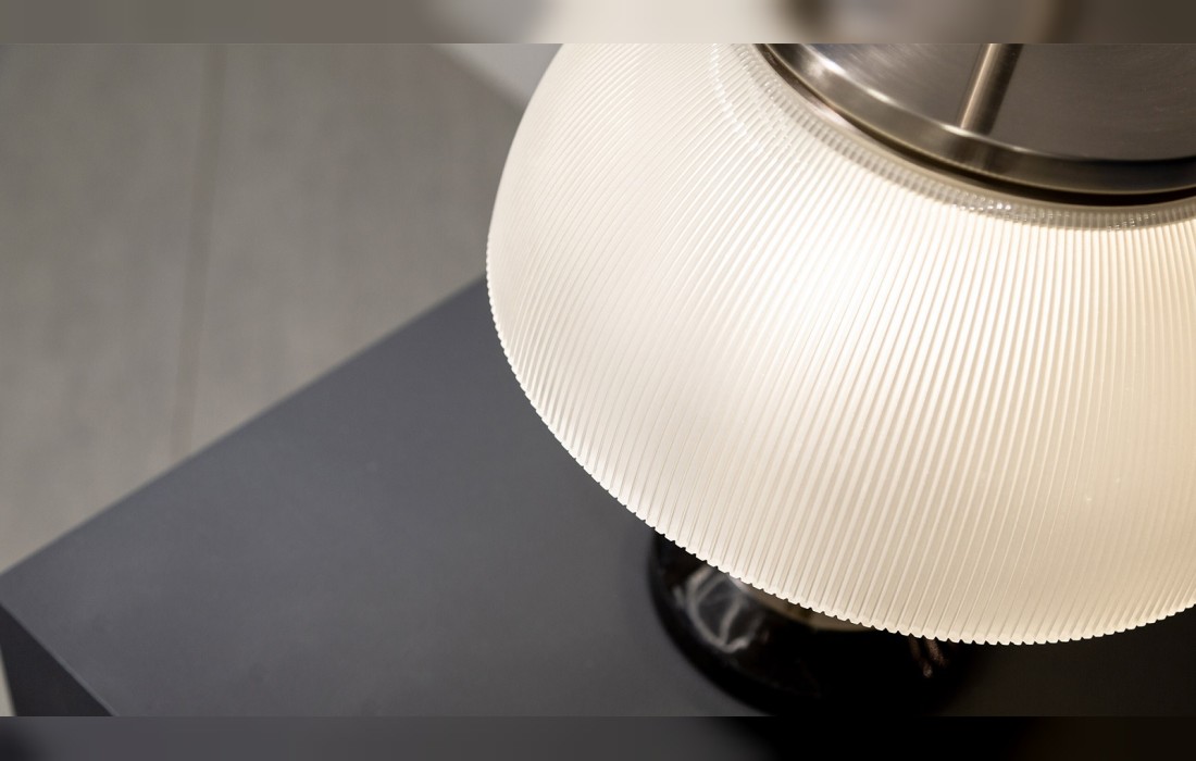 Настольная лампа с хрустальным абажуром Artemide - Alfa