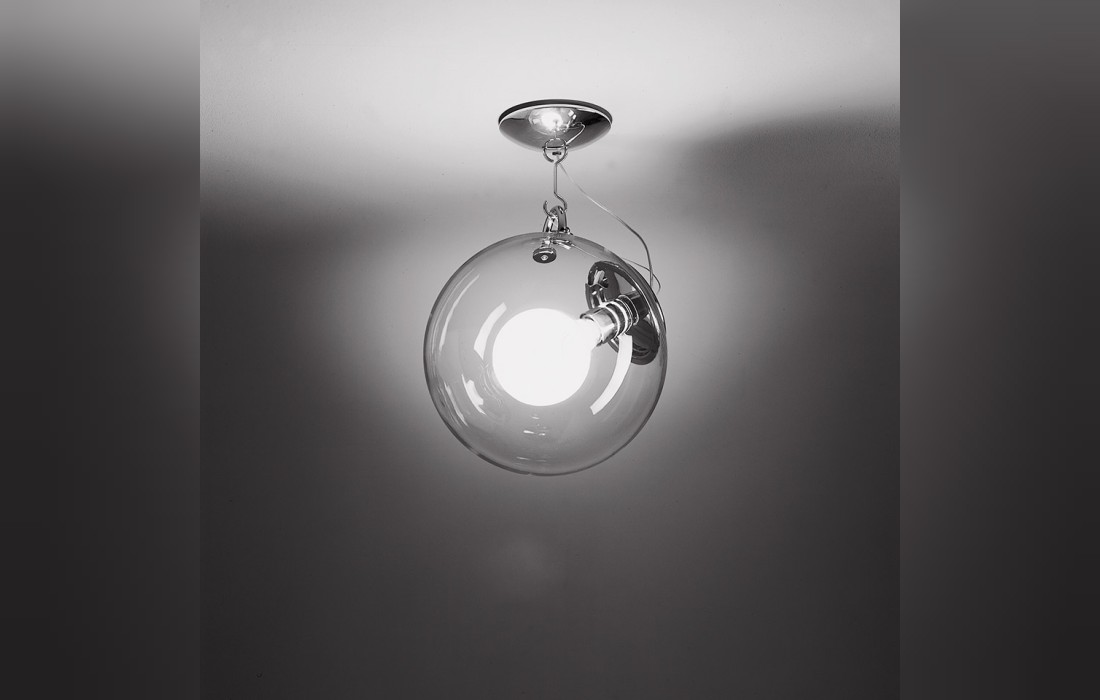 Светильник с хромированным основанием Artemide - Miconos