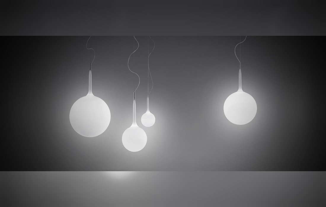 Светильник из муранского стекла молочного цвета Artemide - Castore