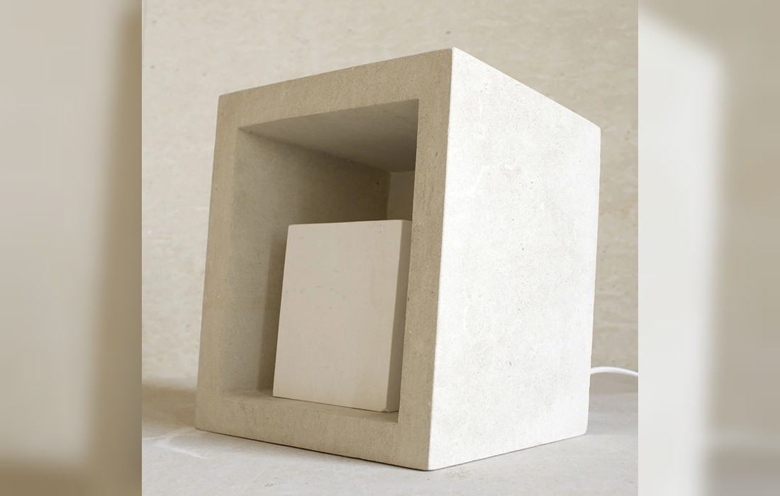 Настольная лампа от фабрики Pimar Limestone модель Omaggio Al Quadrato Lecce 
