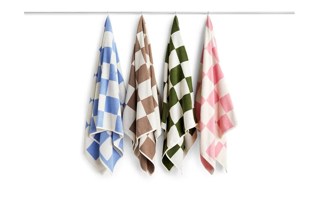 Аксессуар для ванной модель Check Bath Towel от фабрики Hay