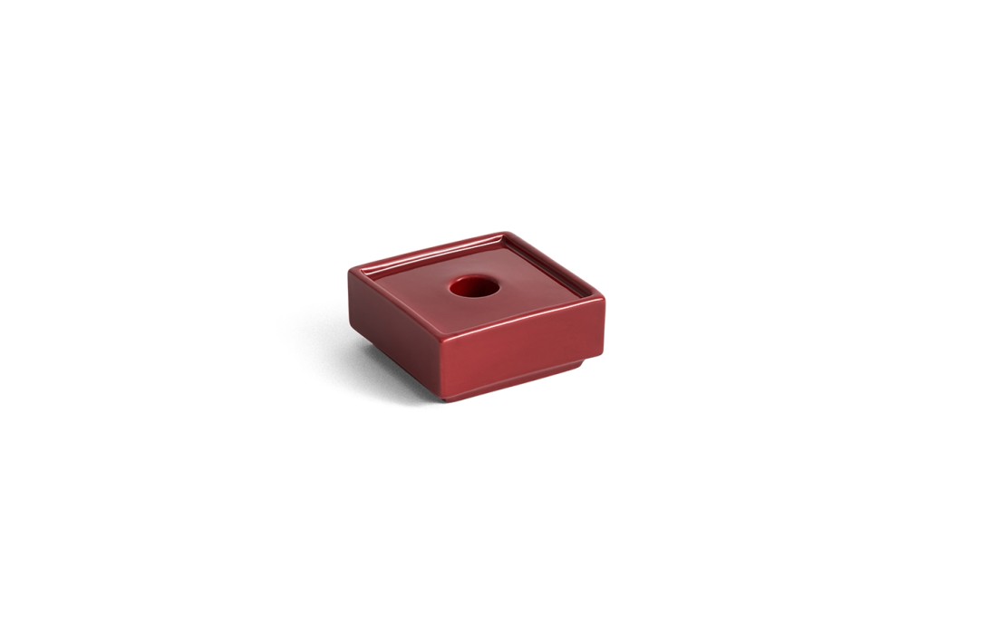 Подсвечник модель Mattone Candle Holder - S от фабрики Hay