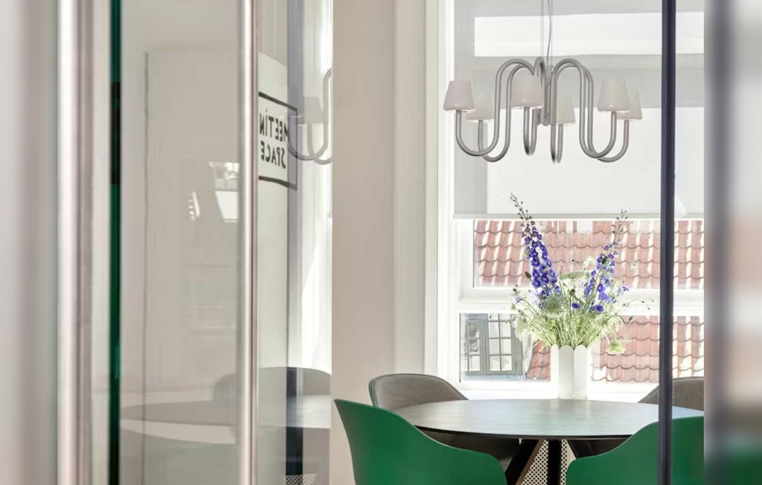 Люстра модель Apollo Chandelier от фабрики Hay