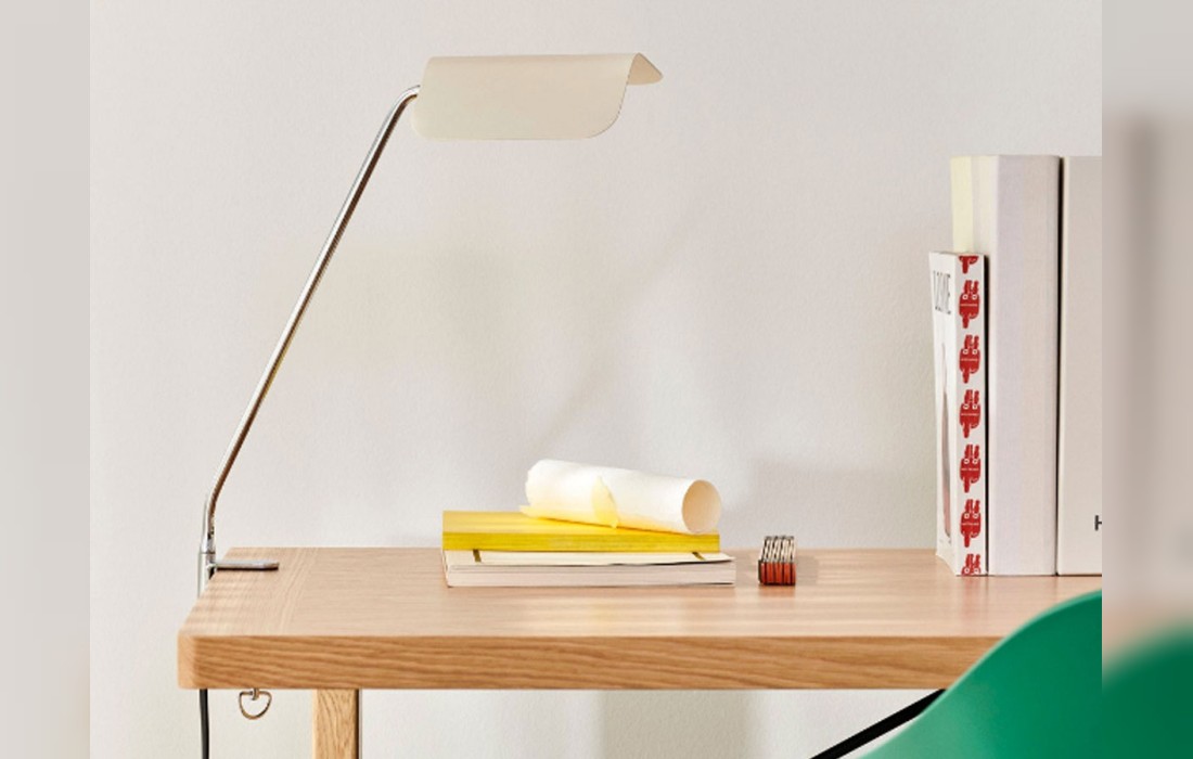 Настольная лампа модель Apex Desk Lamp от фабрики Hay