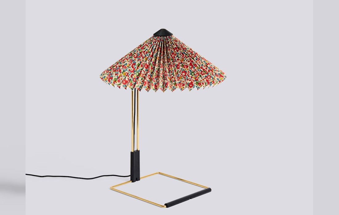 Настольная лампа модель Matin Table Lamp Small - Liberty от фабрики Hay