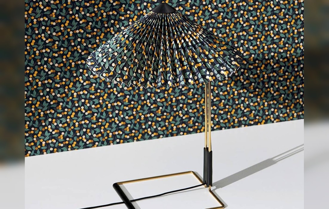 Настольная лампа модель Matin Table Lamp Small - Liberty от фабрики Hay