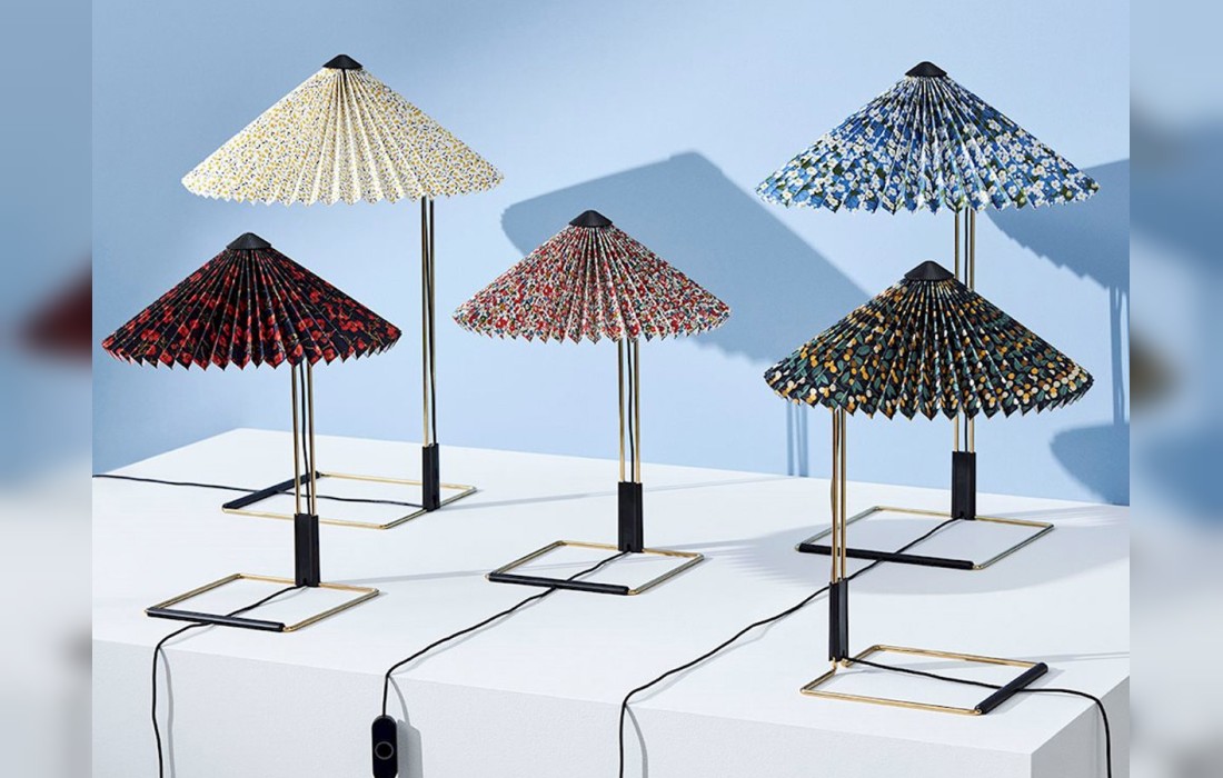 Настольная лампа модель Matin Table Lamp Small - Liberty от фабрики Hay