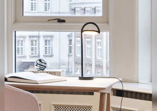 Настольная лампа модель Marselis Table Lamp от фабрики Hay