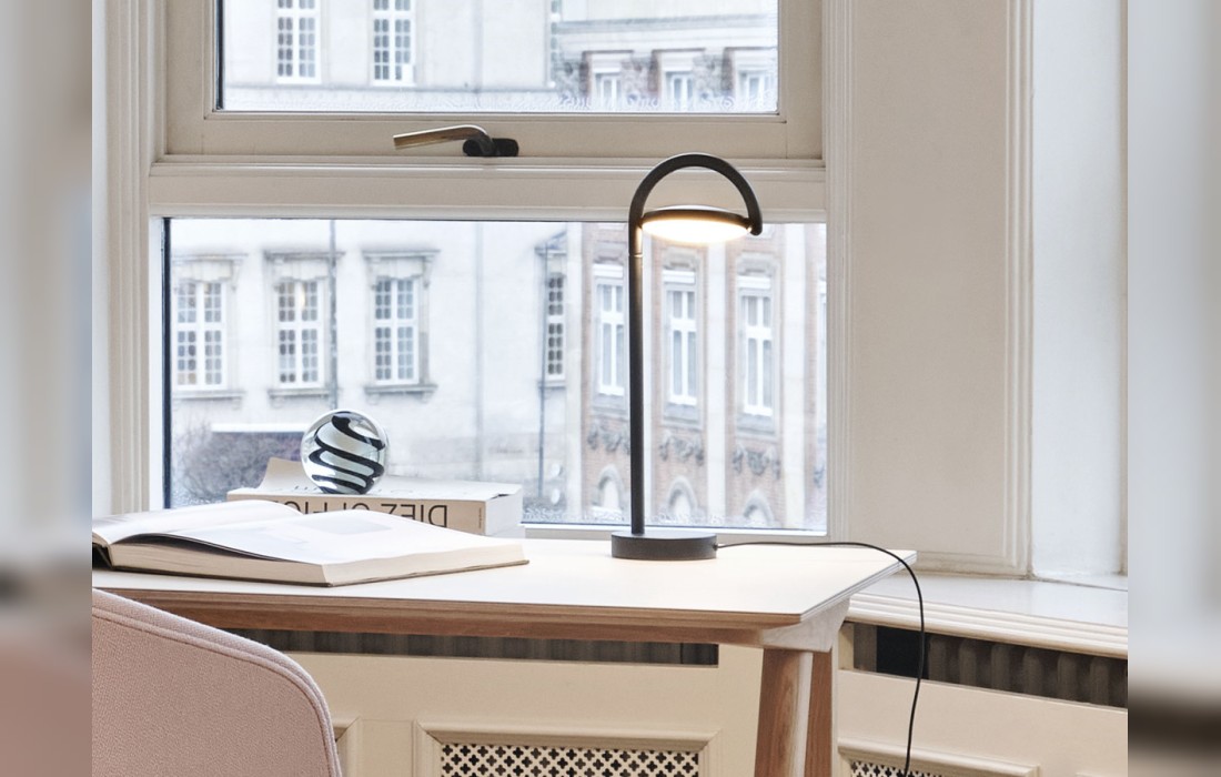 Настольная лампа модель Marselis Table Lamp от фабрики Hay