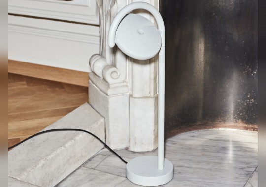 Настольная лампа модель Marselis Table Lamp от фабрики Hay