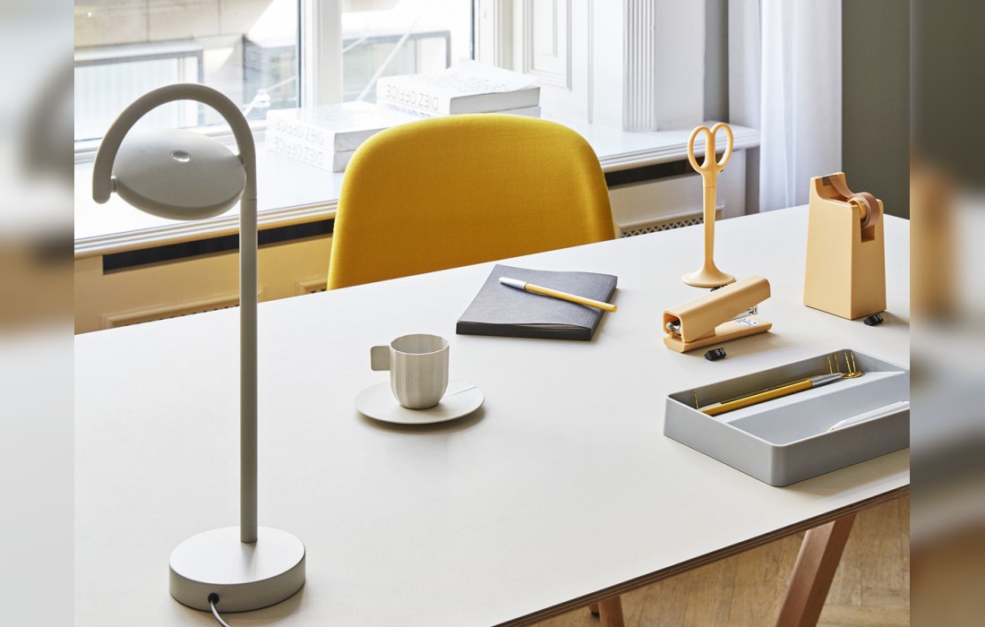 Настольная лампа модель Marselis Table Lamp от фабрики Hay