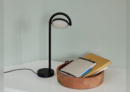 Настольная лампа модель Marselis Table Lamp от фабрики Hay