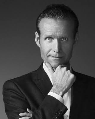 Casper Vissers  vs Moooi
