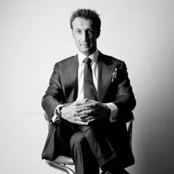 Carlo Colombo vs Poliform
