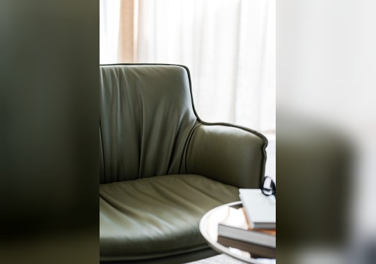 Кресло поворотное модель Rhonda lounge от Cattelan Italia