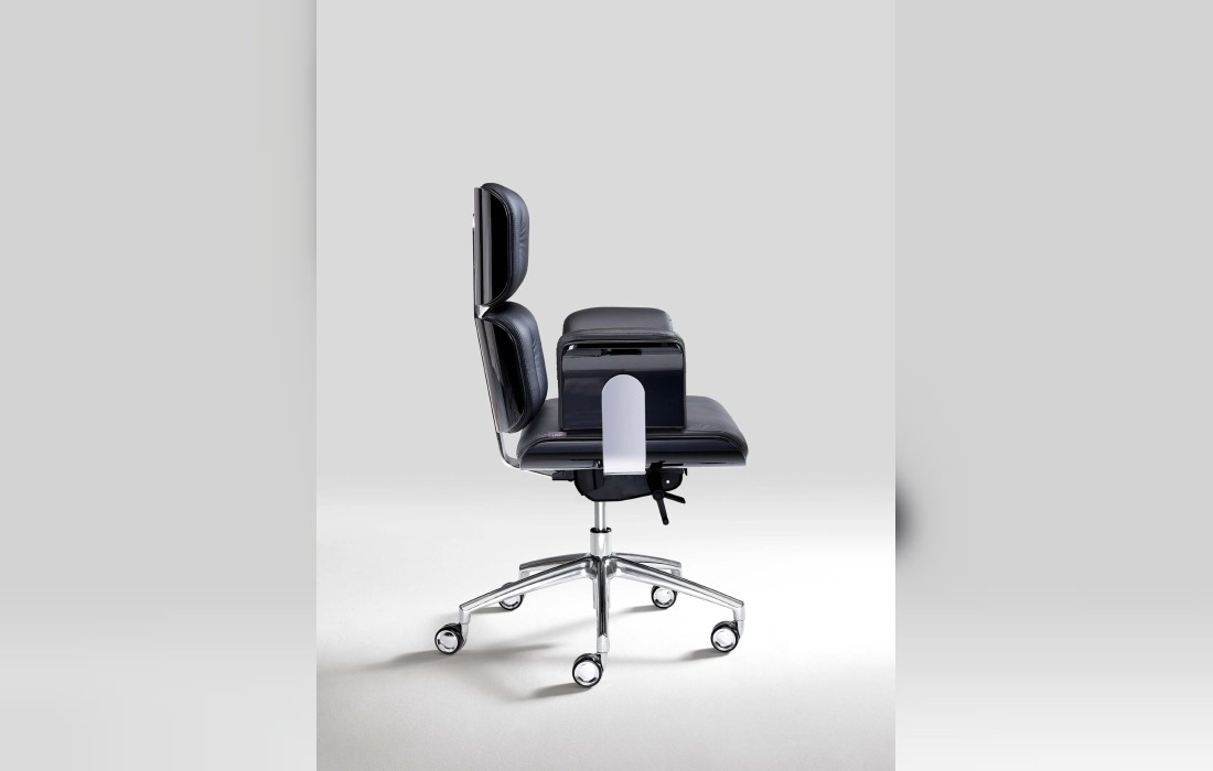 Офисное кресло Armadillo 2 фабрики Altek Italia Design — дизайн Rainer Bachschmid