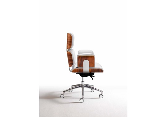 Офисное кресло Armadillo 2 фабрики Altek Italia Design — дизайн Rainer Bachschmid