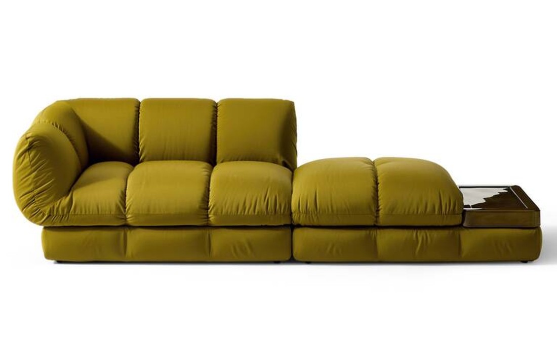 Диван Ardys фабрики Cassina — дизайн Патрисии Уркиолы