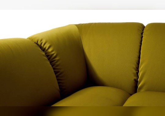 Диван Ardys фабрики Cassina — дизайн Патрисии Уркиолы