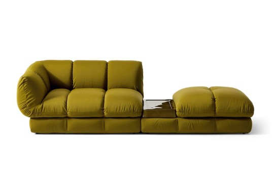 Диван Ardys фабрики Cassina — дизайн Патрисии Уркиолы