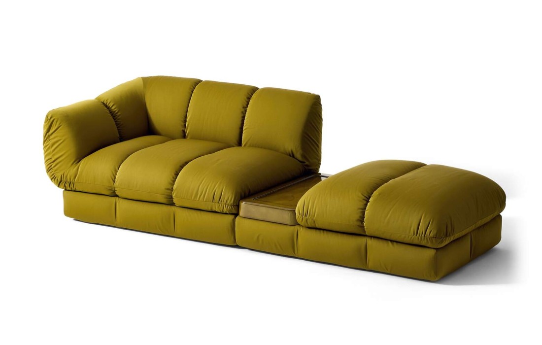 Диван Ardys фабрики Cassina — дизайн Патрисии Уркиолы