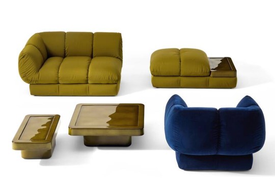 Диван Ardys фабрики Cassina — дизайн Патрисии Уркиолы