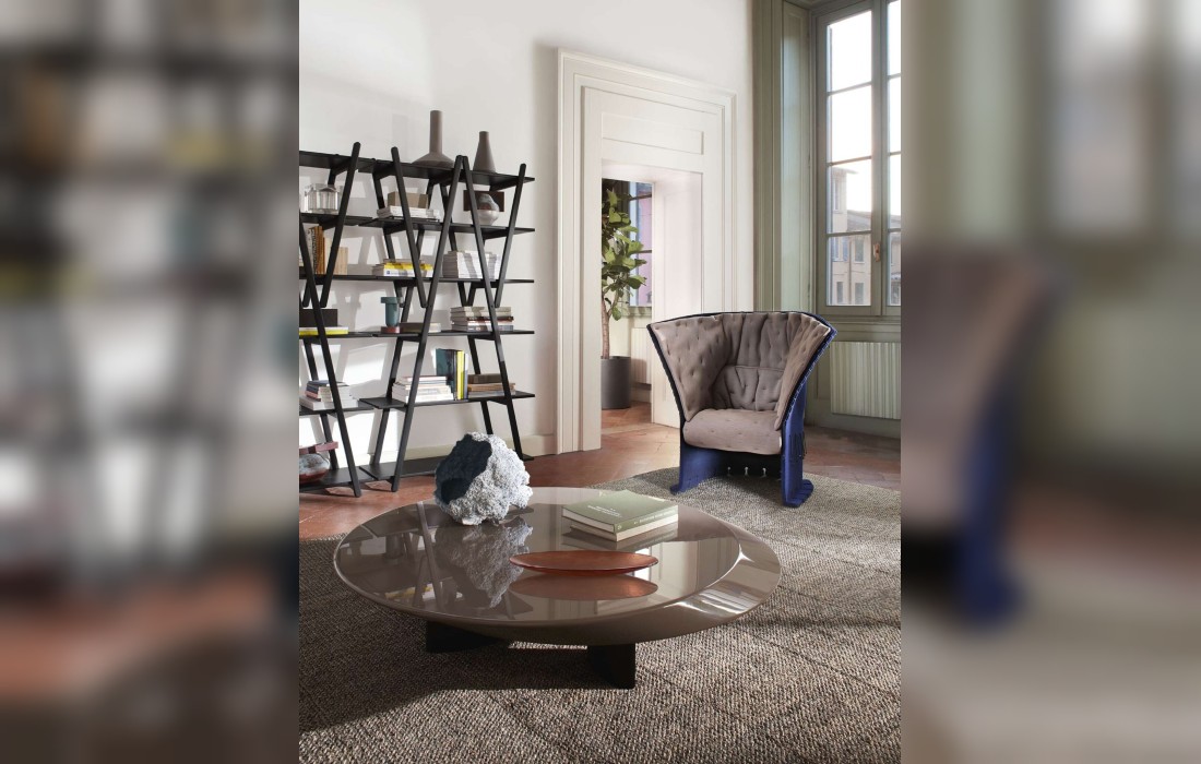 Журнальный стол Accordo фабрики Cassina — дизайн Шарлотты Перриан