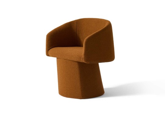 Кресло Plintea фабрики Cassina — дизайн Патрисии Уркиолы