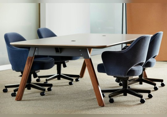 Офисное кресло Saarinen Executive Chair от фабрики Knoll