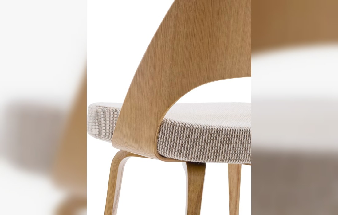 Стул Saarinen Executive Veneer фабрики Knoll