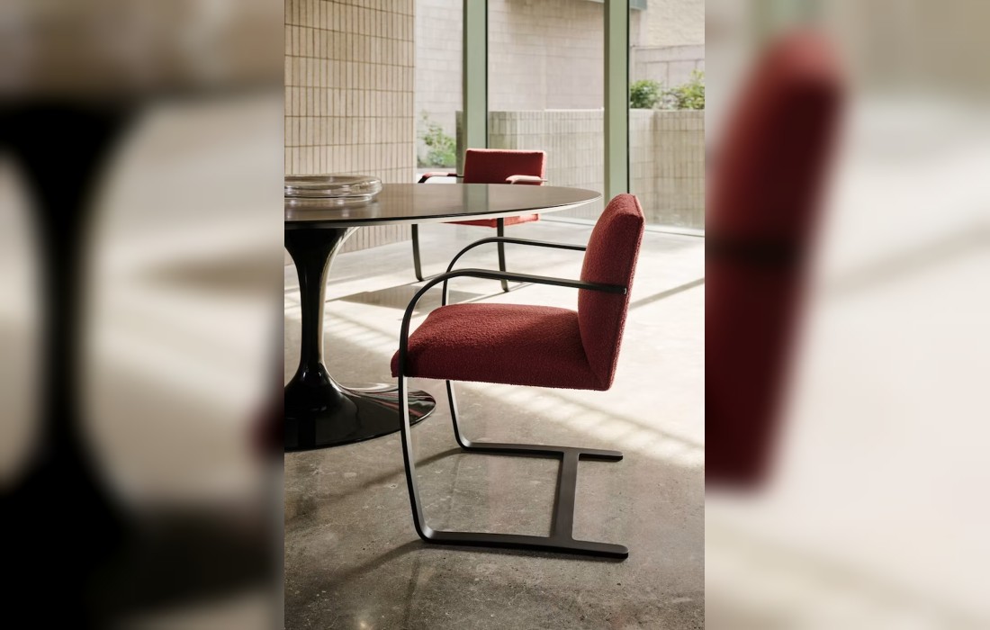 Обеденный стол Saarinen Pedestal Table фабрики Knoll