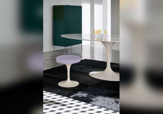 Обеденный стол Saarinen Pedestal Table фабрики Knoll