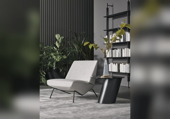 Кресло на четырех ножках Sleek и кофейный столик Pisa 60 от Bonaldo image 6