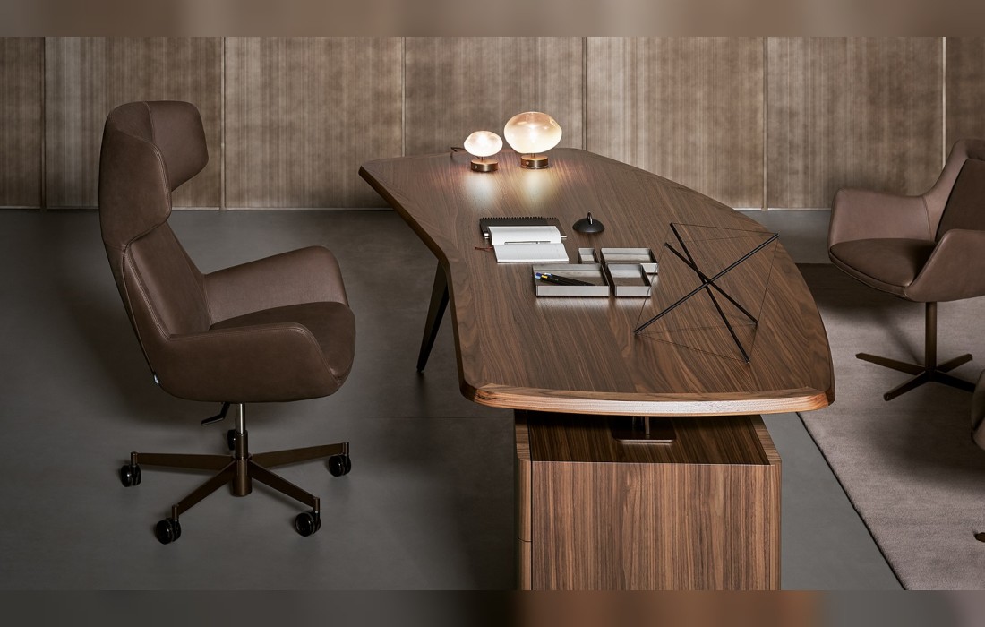 Кресло Newton от фабрики Bonaldo