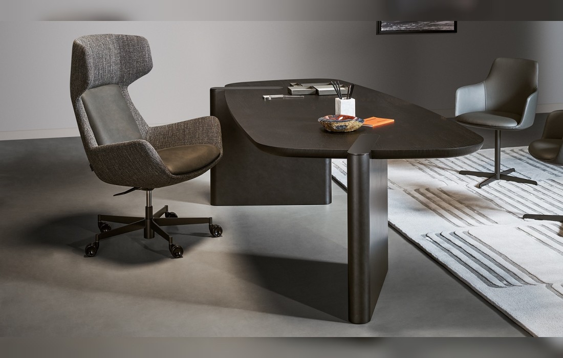 Кресло Newton от фабрики Bonaldo