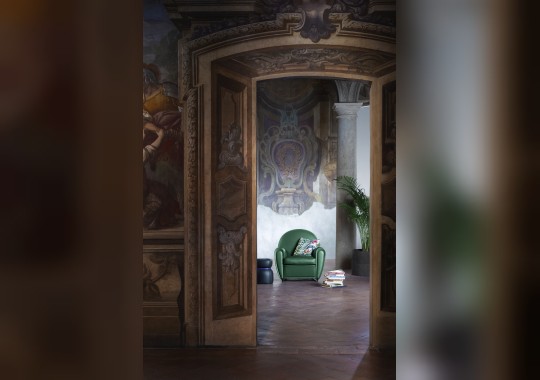 Большое кресло от дизайнера Роберто Лаццерони фабрика Poltrona Frau - Vanity Fair XC image 4