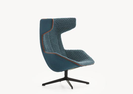 Поворотное кресло модель Take A Line For A Walk Armchair от фабрики Moroso image 1