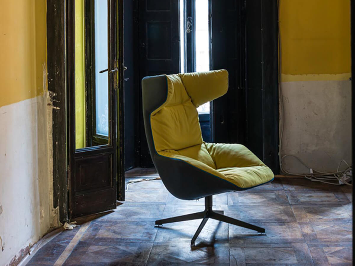 Поворотное кресло Moroso - Take A Line For A Walk Armchair