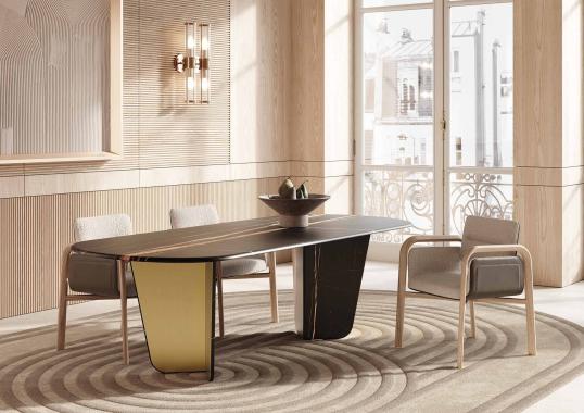 Обеденный стол Monroy от фабрики Vittoria Frigerio